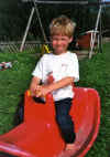 Eric i barnehagen.jpg (225142 bytes)